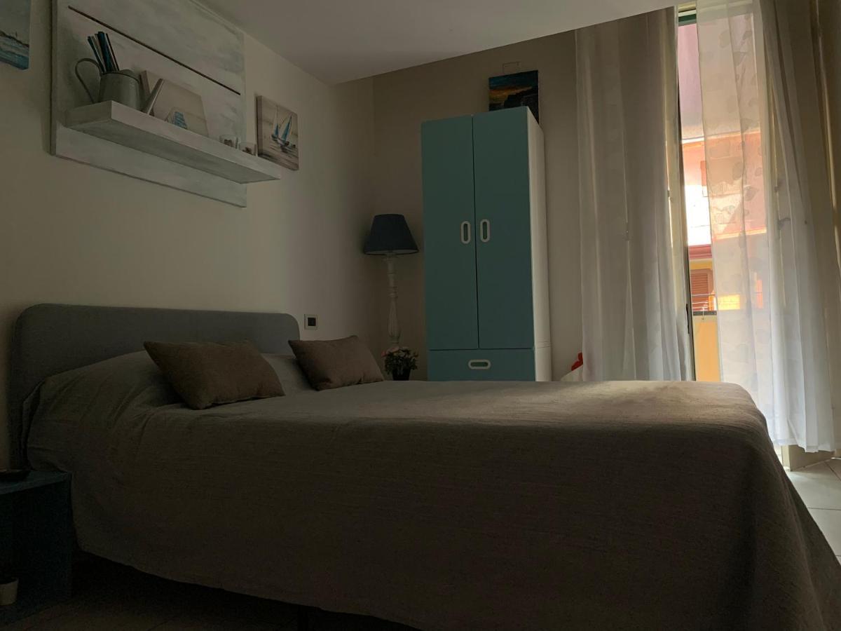 شقة La Casa Di Hoby نابولي المظهر الخارجي الصورة