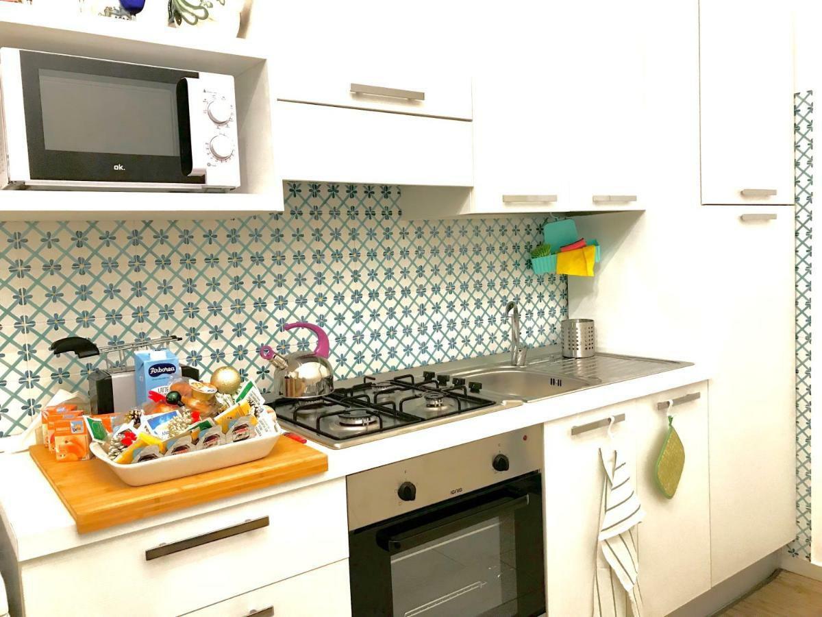 شقة La Casa Di Hoby نابولي المظهر الخارجي الصورة