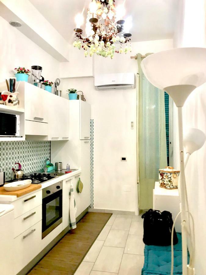 شقة La Casa Di Hoby نابولي المظهر الخارجي الصورة