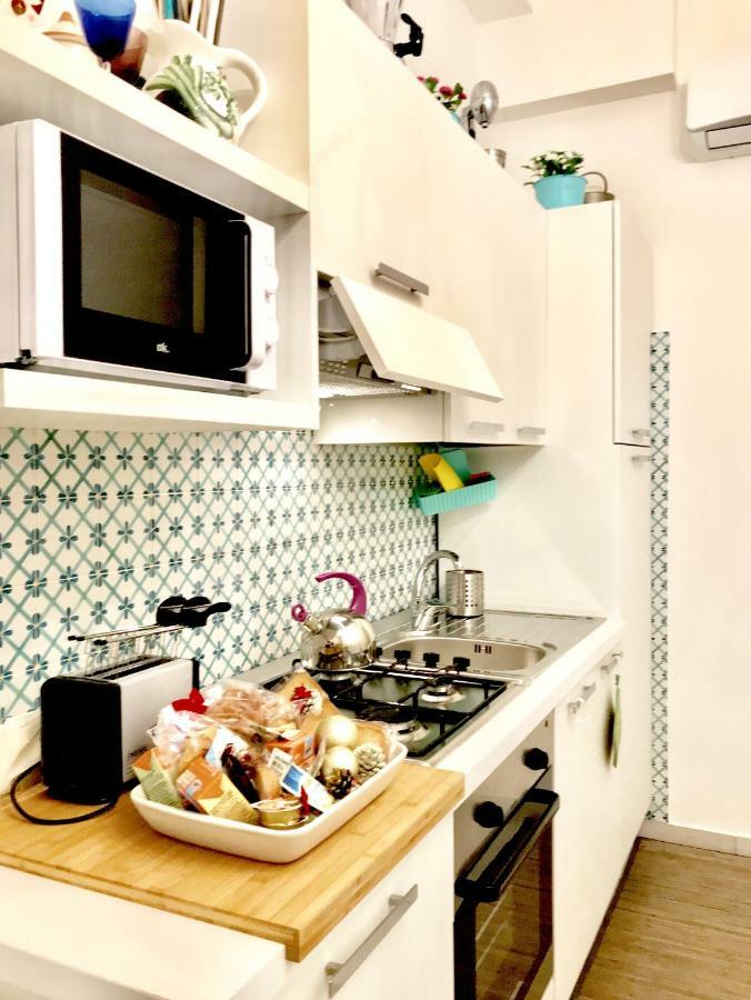 شقة La Casa Di Hoby نابولي المظهر الخارجي الصورة